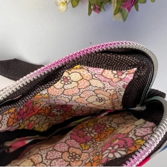 MOCK Lesportsac Inspired Heart Pattern Crossbody Bag - Multicolor - Picture 4 of 8